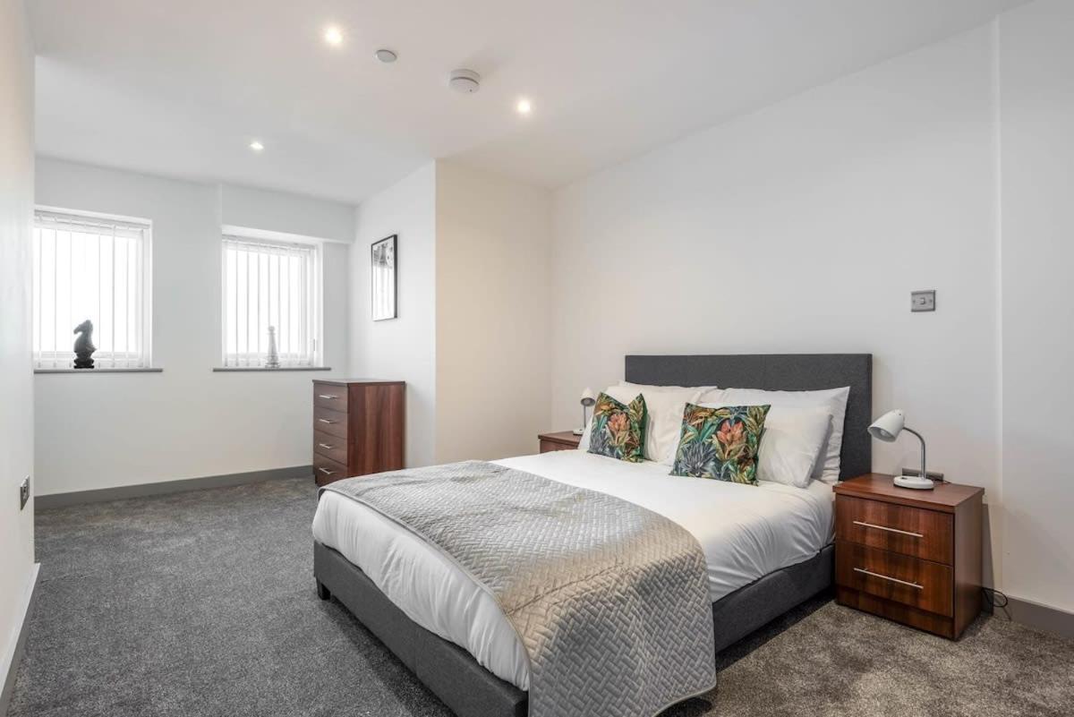 Contemporary 1 Bedroom Apartment In Central Hull キングストン・アポン・ハル エクステリア 写真